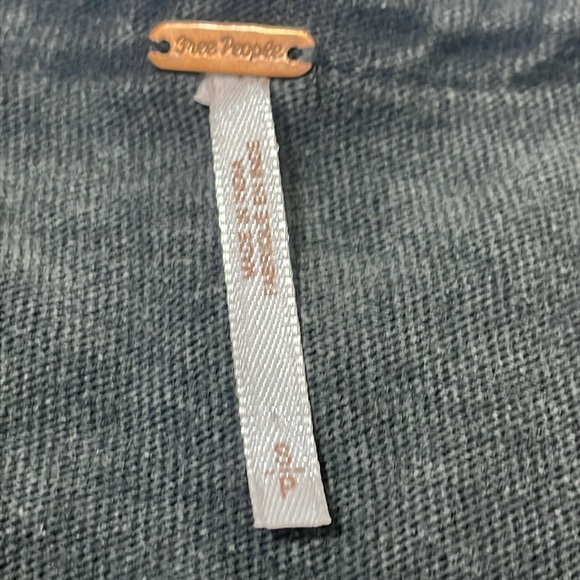 Free People Gray Aztec Embroidery Detail  V-Neck Tie Waist Size Small - Picture 9 of 11